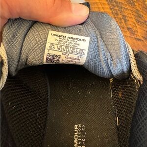 Under Armour HOVR Fade 2 spikeless golf shoes